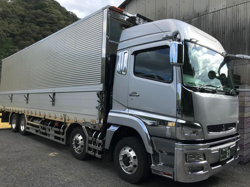 トラックドライバー 求人